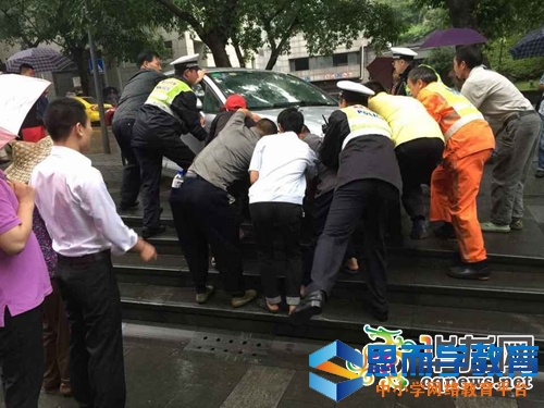 重庆高考二本分数线会降吗 重庆高考二本分数线会降吗